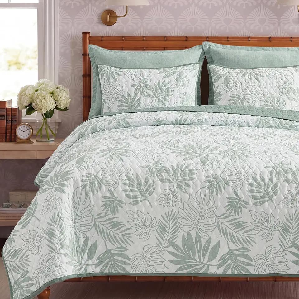BLOOMHAVEN Queen Quilt Set-3 Pieces Soft Bedding Floral Reversible Coverlet