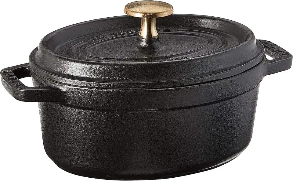 Staub Cocotte aus Gusseisen, oval, 1 qt – mattes Schwarz, hergestellt in Frankreich