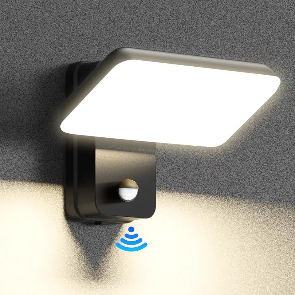 brightower 24W Außenwandleuchte Außenlampe mit Bewegungsmelder,IP65 LED Wandleuchte Außen Aluminium mit Schwenkbar LED Panel,Warmweiß 3000K Außenleuchte für Garten Terrasse