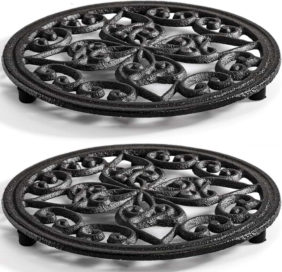 Coloch 2 Pack Cast Iron Trivet, 7.1 Inch Round Metal Trivet with Vintage Patterns Rustproof Hot Pot Holder Pads with Rubber Pegs for Serving Hot Dishes, Pans, Tea Pots, for Kitchen, Black