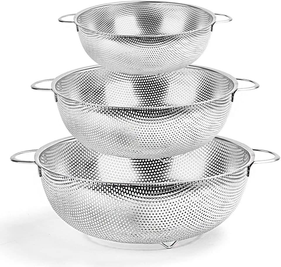 HaWare Sieb, Edelstahl Küchensieb Nudelsieb 3er Set mit Griff, Mikroperforiertes Abtropfsieb Seiher zum Ablaufen & Spülen für Küche/Nudel/Gemüse/Obst/Reis, Spülmaschinenfest - (16/22/28cm)