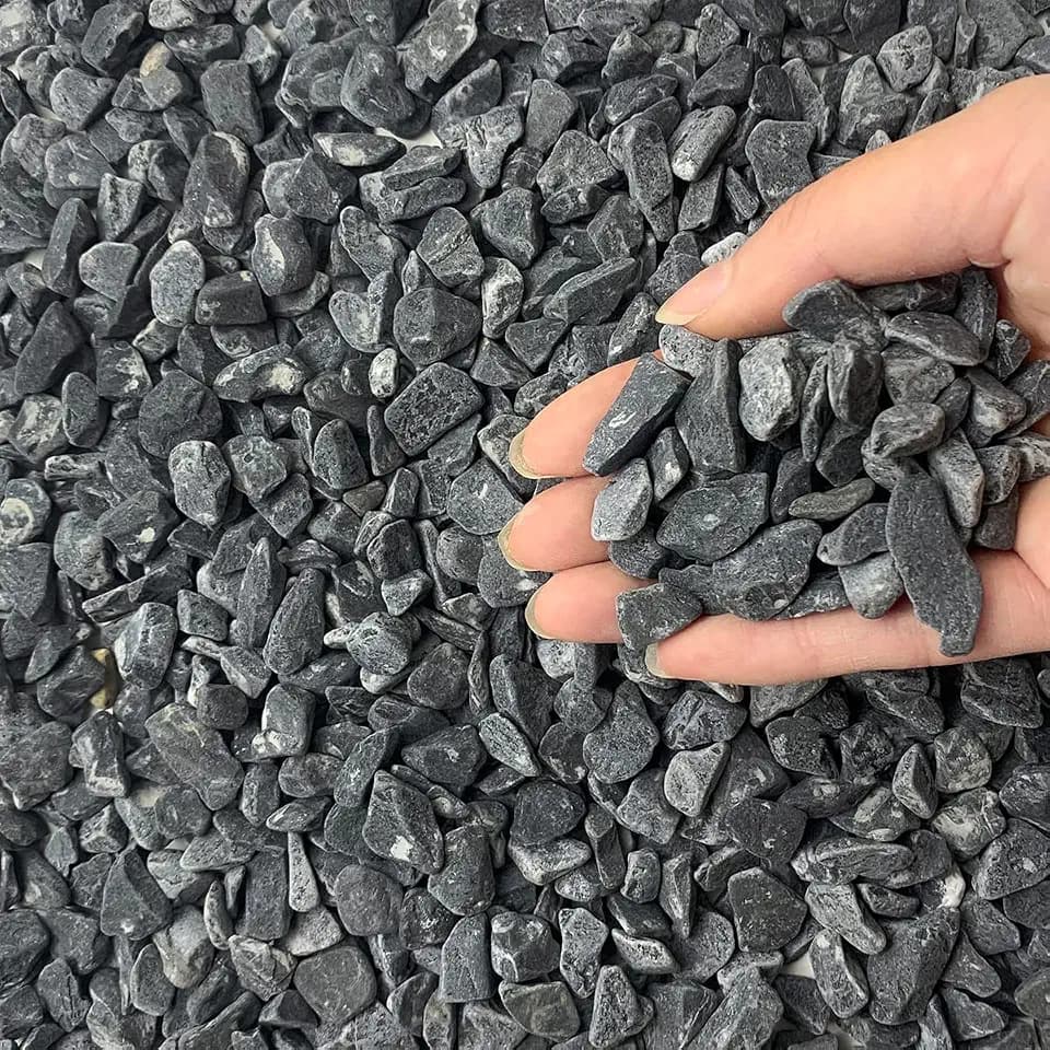 FANTIAN 10 lbs Black Pea Gravel for Landscaping, 3/8 Inch Black Stones
