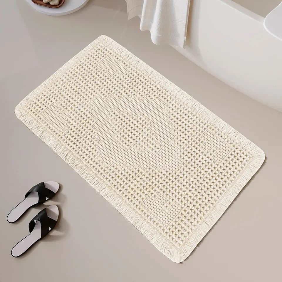 Non Slip Bath Mats for Bathroom Soft Absorbent Boho Bathroom Rugs with Tassels Waffle Bath Mat Machine Washable Ivory White, 1'6" x 2'8"