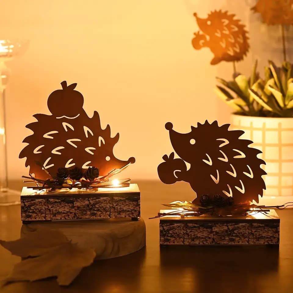 Valery Madelyn 2er Herbstdeko Igel Figuren mit LED Timer aus Rost Metall