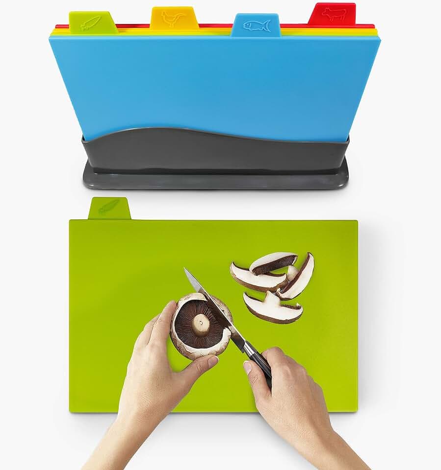Schneidebrett-Set (britisches Unternehmen), Kunststoffmatte, intelligentes farbcodiertes Schneidebrett-Set, 4-teilig