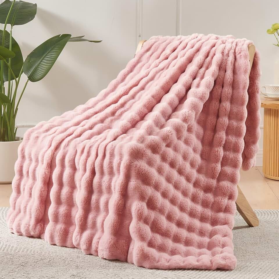 NEWCOSPLAY Faux Fur Fluffy Bubble Throw Blanket for Couch, Pink, 50"x60"