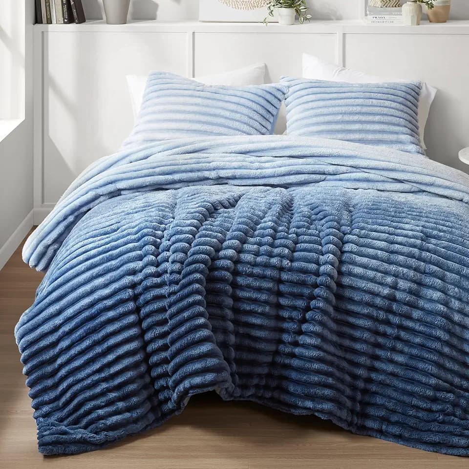 Intelligent Design Avril Twin Comforter Set Reversible 2 Piece, Blue Ombre