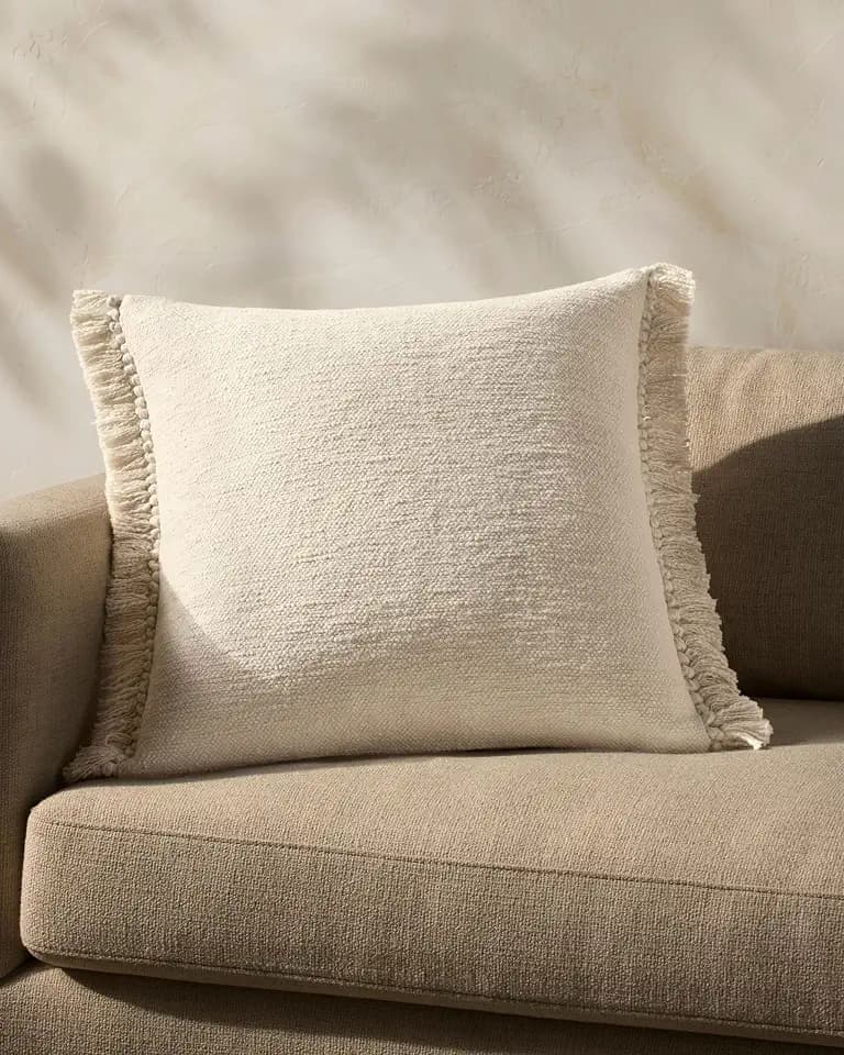 Loloi Magnolia Home Jett Ivory 22'' x 22'' Cover w/Poly Pillow