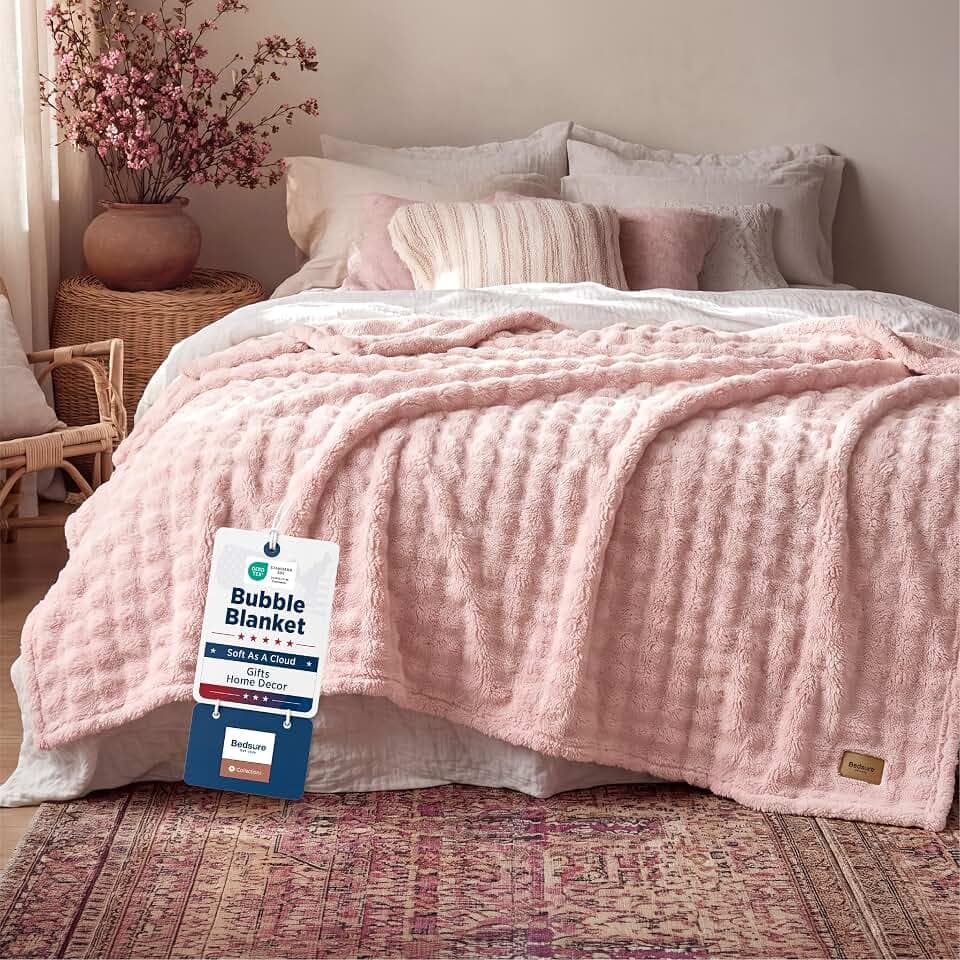 Bedsure Cloud Bubble Fleece Queen Blanket for Bed, Light Pink, 90"×90"