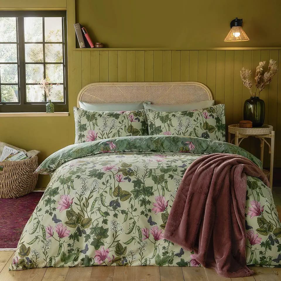 furn. Mystic Berry Bettbezug Set – Wendbares Botanisches Blumen Und Fruchtdesign (Grün – Einzelbett – 137x200cm)