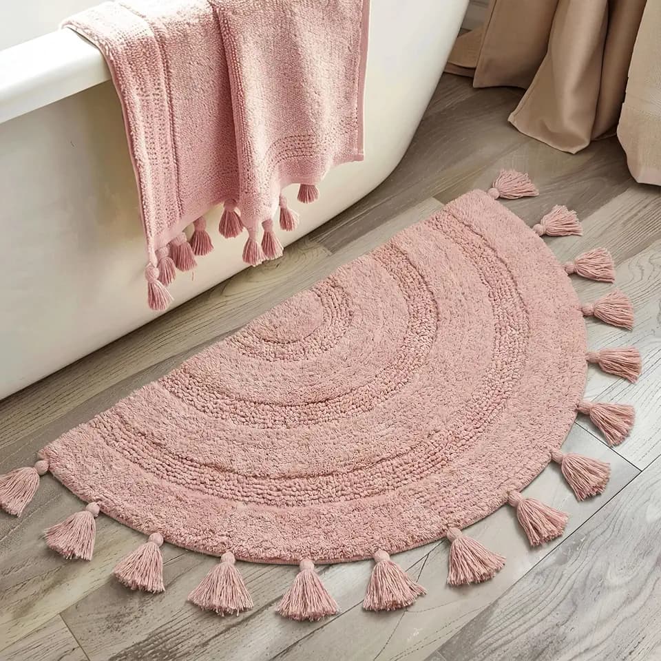 KOEXM Half Circle Boho Bathroom Rugs with Tassels 100% Cotton