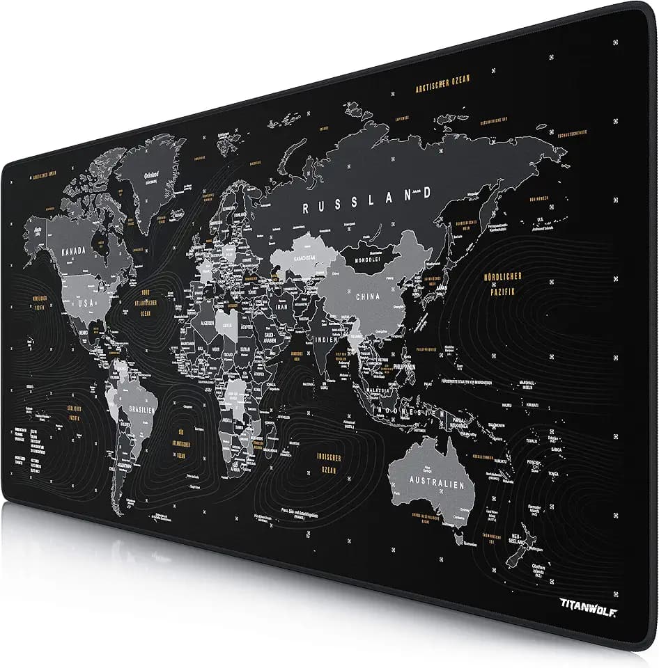 TITANWOLF - DEUTSCHES Layout - Titanwolf XXL Gaming Mauspad 900x400x3 mm - Schreibtischunterlage Gross - XXL Mousepad Gaming und Office - Weltkarte schwarz