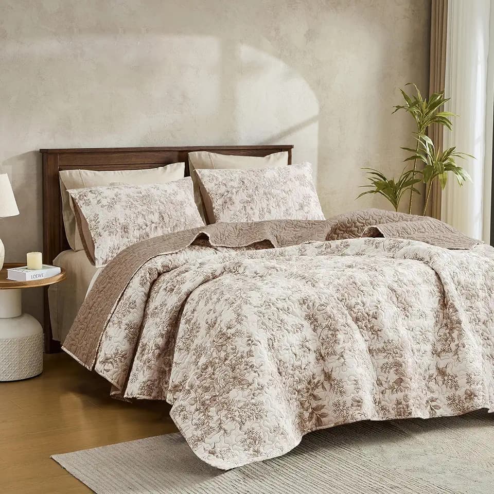 Wonderful - Taupe Floral Quilt King Size, 3-Piece Breathable Cotton Face Bedding Set, Neutral Vintage Farmhouse Rustic Lightweight Bedspread for All Season