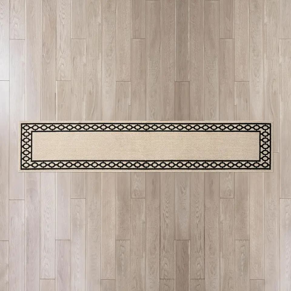 Creative Home Ideas - Tufted Runner - Christine Trellis Border Rug - Modern Home Decor - Washable Rug - Accent Carpet for Entryway & Hallway - Measures 30 x 144 - Natural Twist and Black