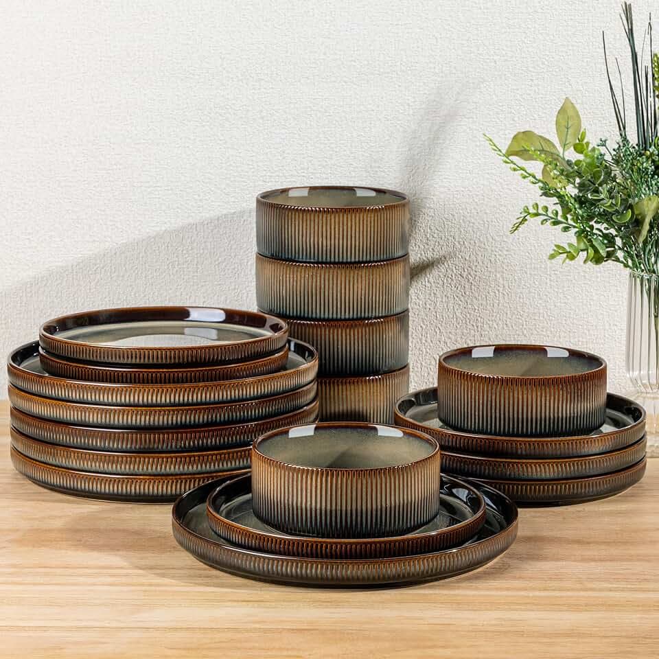 TheTerra Ceramic Dinnerware Set for 6, 18-Piece Plates and Bowls Set