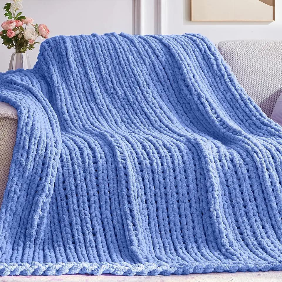 Negwoo Chunky Knit Throw Blanket, Knitted Throw Chenille Yarn, 30"*40"