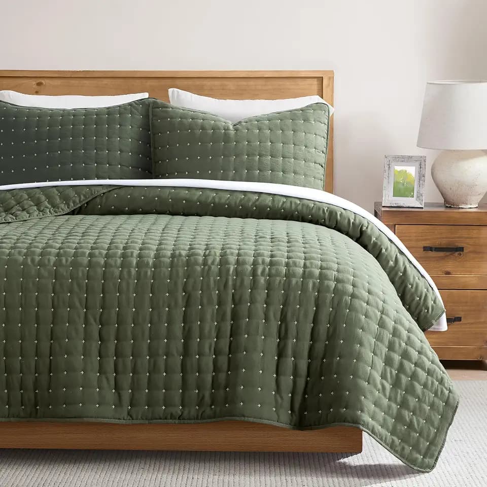 R.SHARE Tagesdecke 220x240cm Moosgrün, Weich Wohndecke Bettüberwurf Steppdecke Sofaüberwurf Überwurfdecke für Bett Sofa Couch (ohne Kissenbezug), Kuscheldecke Oeko-TEX Frühling Sommer
