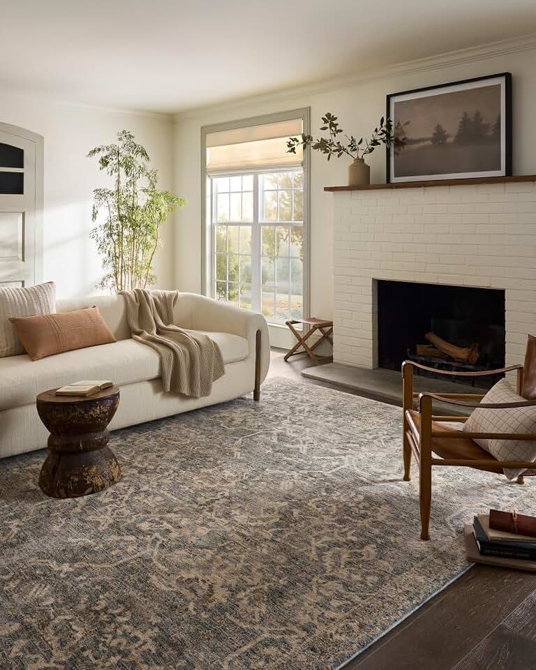 Loloi Magnolia Home Junie Blue/Natural 2'-7" x 8'-0" Runner Rug