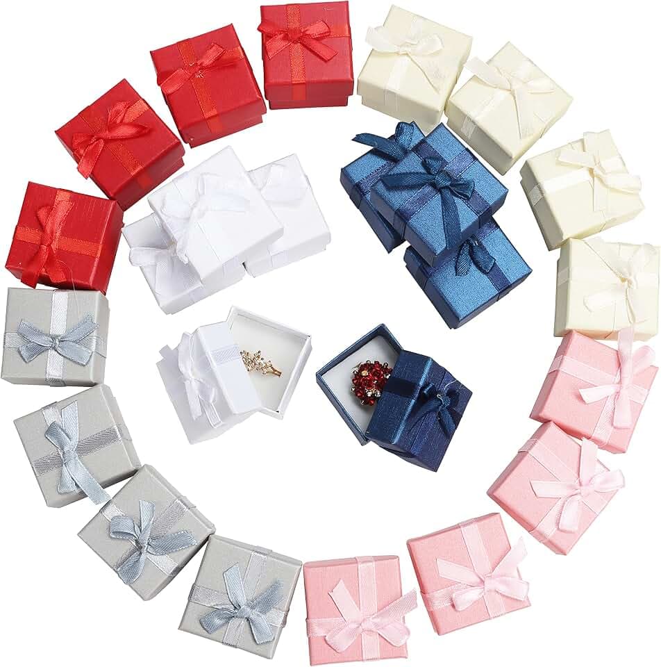 Kurtzy Geschenkbox mit Deckel für Schmuck, Ringe (24er Pack) - 4,1 x 4,1 cm - Karton Geschenkbox mit Schleife & Samt - Schmuck Box für Jubiläen, Hochzeiten & Geburtstage