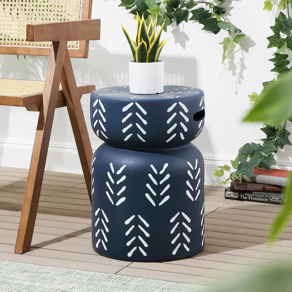 JONATHAN Y Kiri Ceramic 18" Garden Stool Arrow Pattern Drum, Navy/White