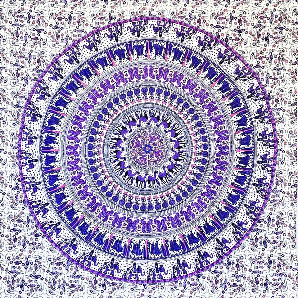 MOMOMUS Wandteppich Mandala, Großformat 210 x 230 cm, Weiß und Lila