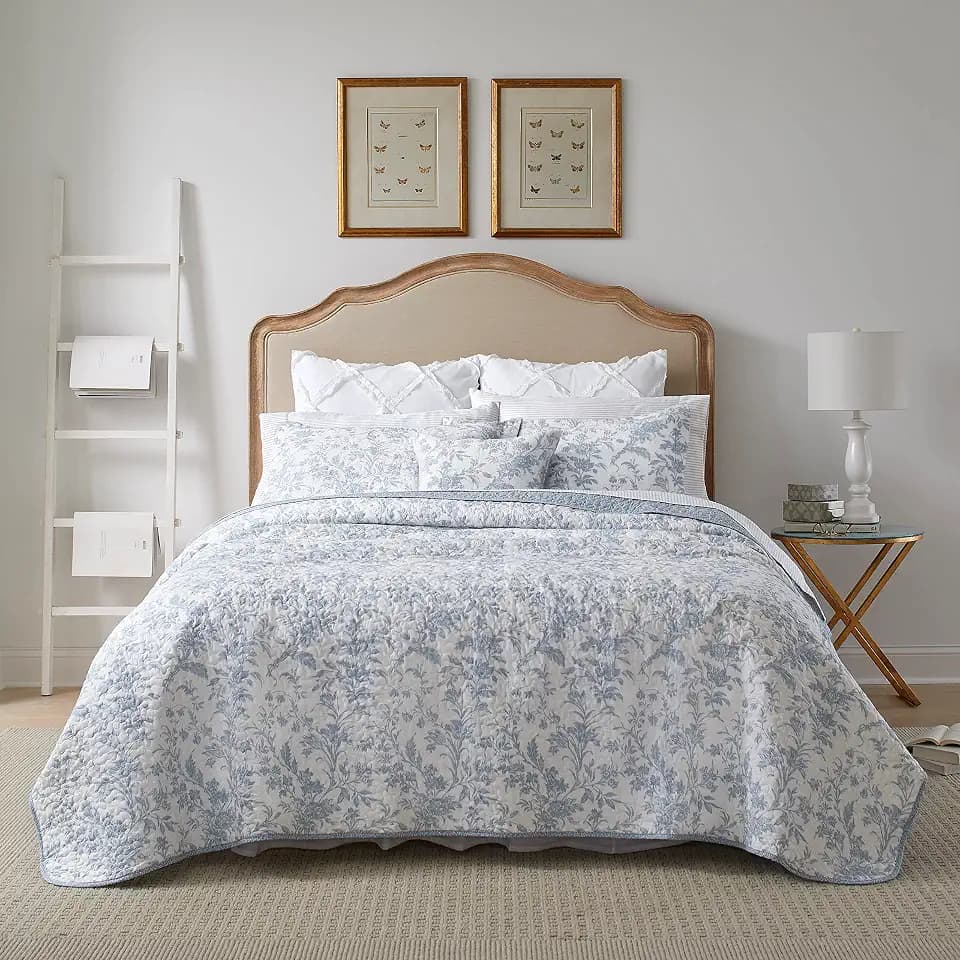 Laura Ashley - King Quilt Set with Shams, Cotton, Reversible