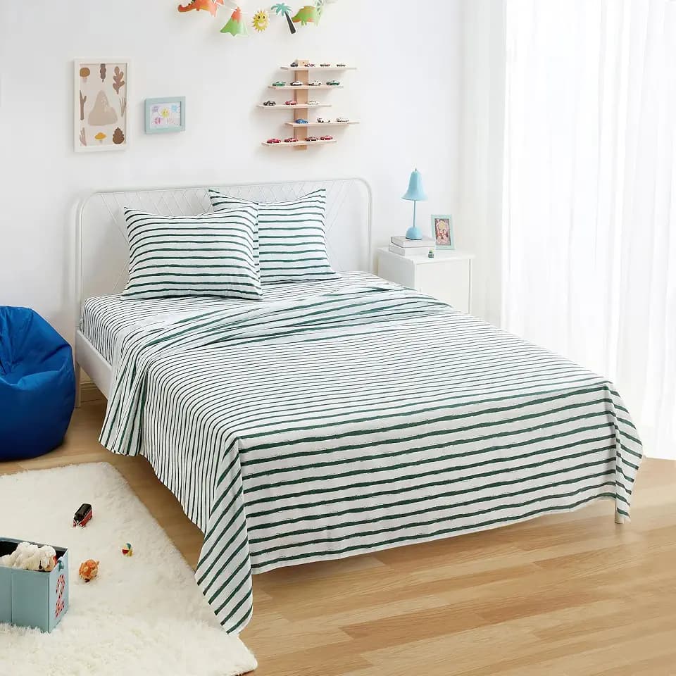 Amazon Basics Microfiber Kids' Sheet Set with 2 Pillowcases, 4-Piece, Green Stripes, Queen