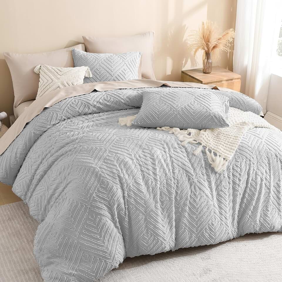 Litanika Oversized King Comforter Set, 3 Pcs Tufted Boho Bedding Set