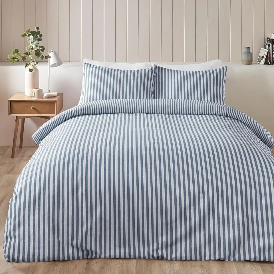 Catherine Lansfield Wende-Bettwäsche-Set mit Kissenbezügen, gebürsteter Baumwolle, gestreift, für Super-Kingsize-Bett, Blau