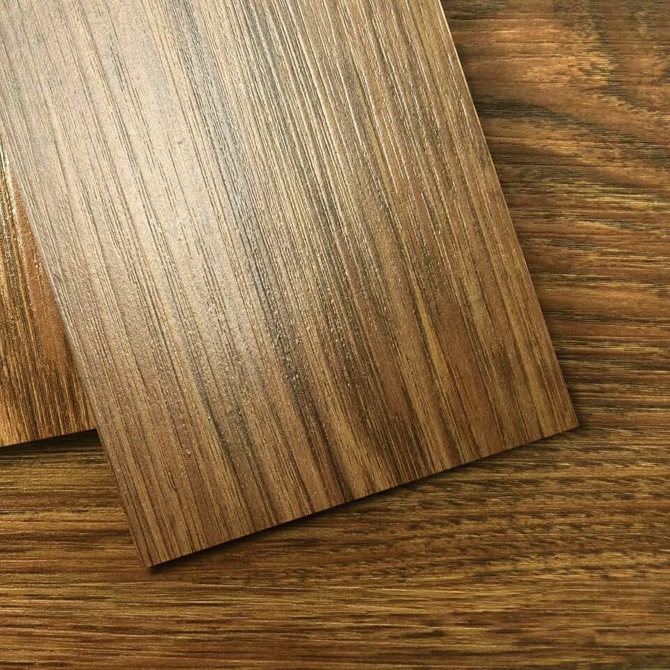 Art3d PVC-Bodenbelag 36 Stück Selbstklebende Bodenfliese 5 m² Eschenoptik goldbraun