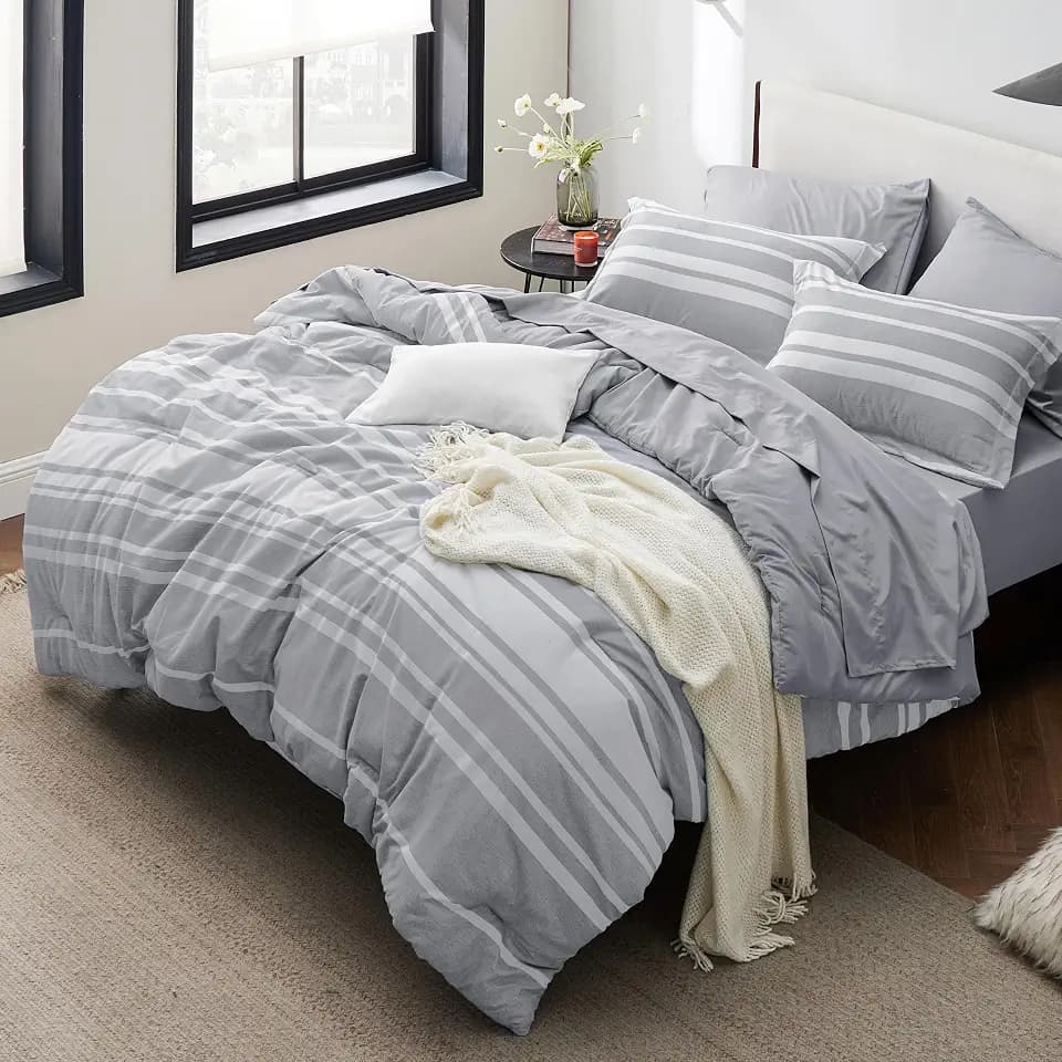 BEDSURE Bed in a Bag Queensize-Bettwäsche-Set, 7-teilig, grau-weiß gestreift, für alle Jahreszeiten, 2 Kissenbezüge, Bettlaken, Spannbetttuch und 2 Kissenbezüge