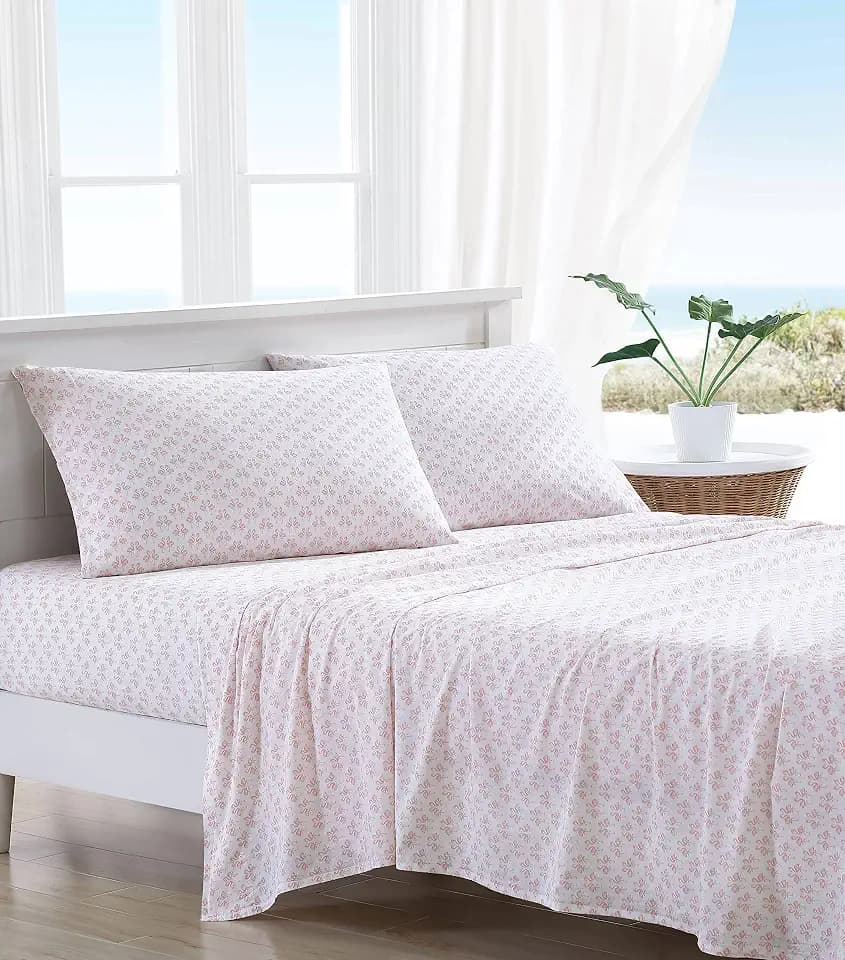 Tommy Bahama - King Size Sheet Set with Fitted Sheet & Pillowcases