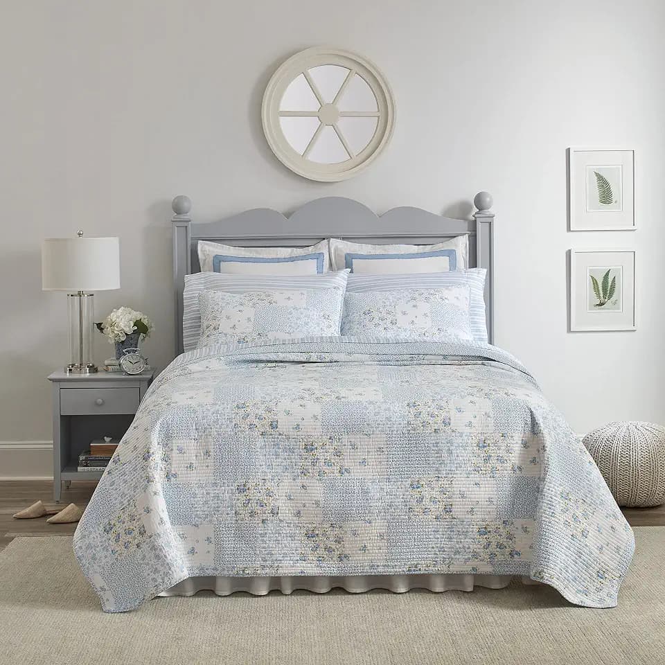 Laura Ashley Kenna Baumwolle Quilt Set, Lt/Pastel Blue, Full/Queen