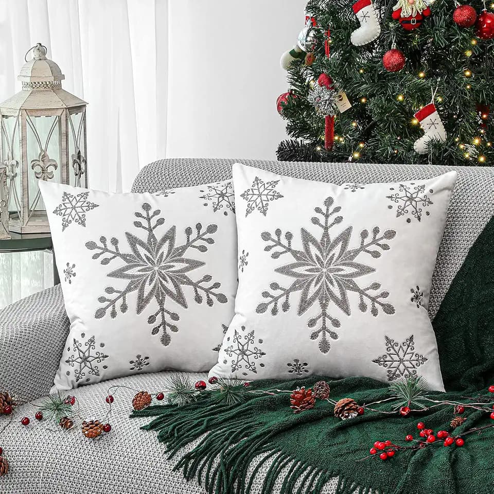 Lewondr Weihnachten Kissenbezug 50x50cm mit Schneeflocken, Weiß, 2 Stück