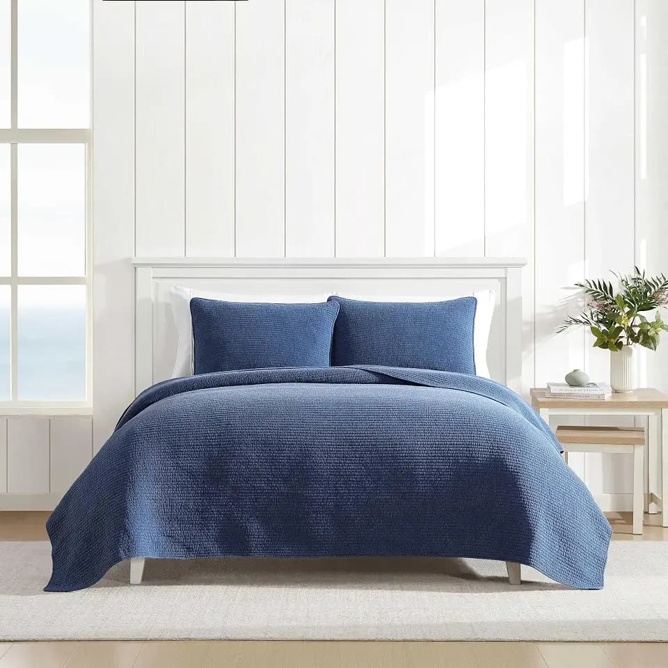 Nautica - Soft Queen Quilt Set with Shams, Lightweight Bedding