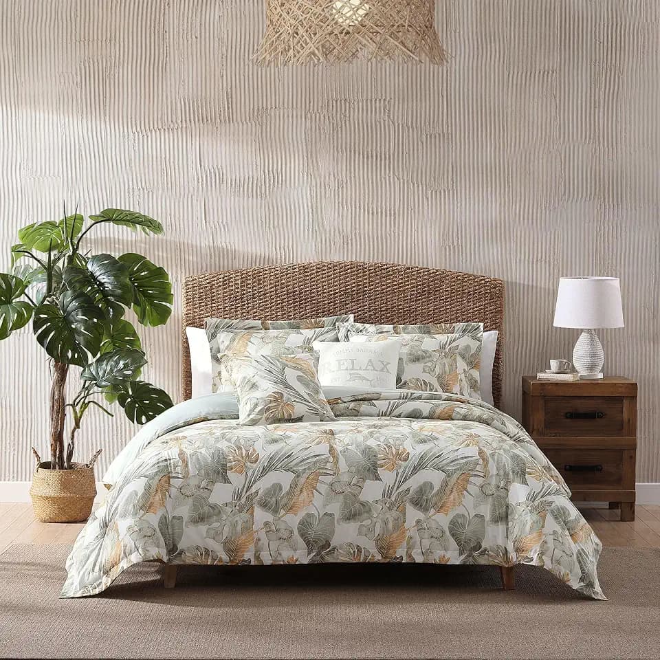Tommy Bahama - Queen Size Duvet Cover Set with Matching Shams