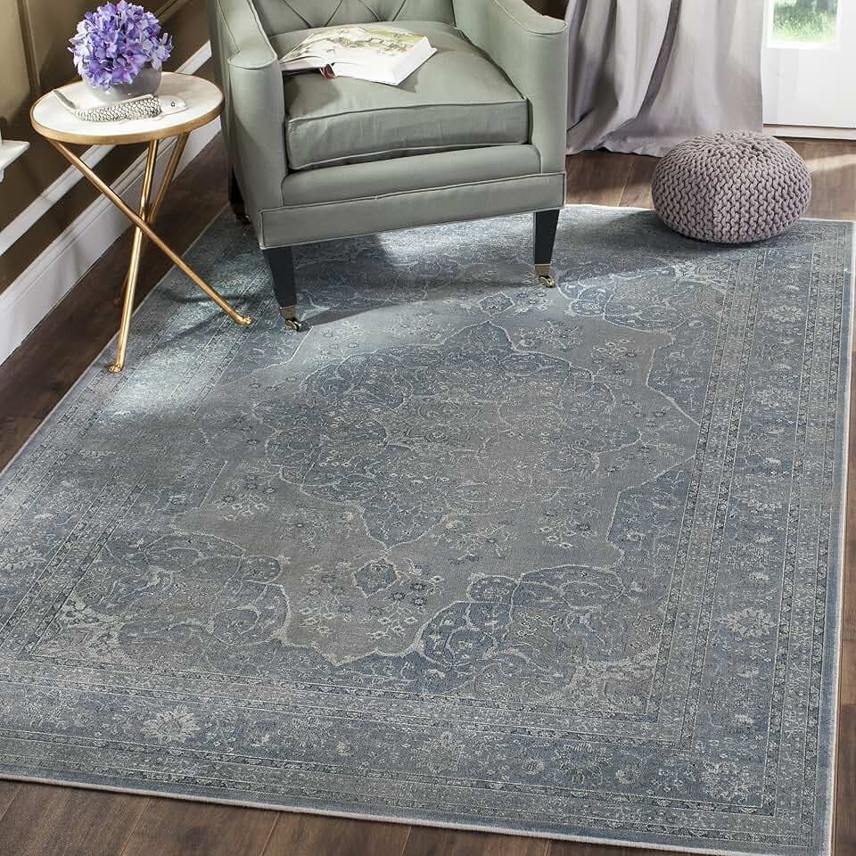 SAFAVIEH Traditionell Teppich für Wohnzimmer, Esszimmer, Schlafzimmer - Vintage Collection, Kurzer Flor, Hellblau und Hellgrau, 122 X 170 cm