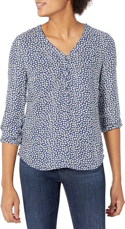 Amazon Essentials Women's 3/4 Sleeve Button Popover Shirt, Loose-Fit V-Neck Blouse, Lightweight