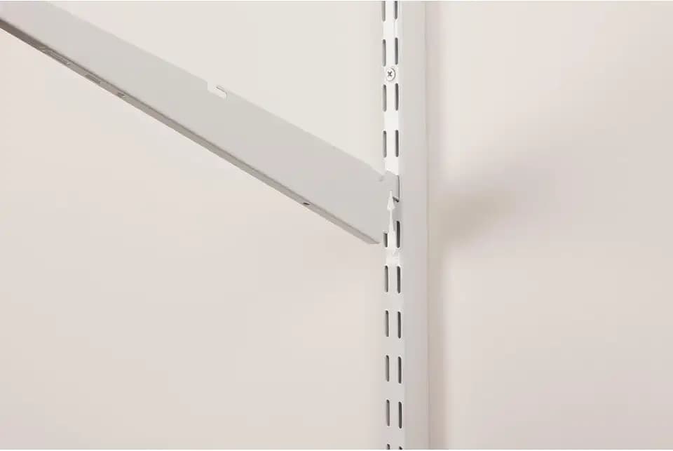 Rubbermaid 12in Fasttrack Bracket FG3Q66LWWHT