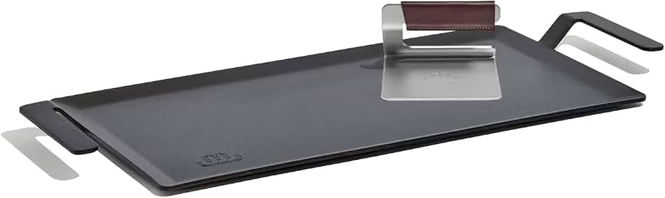 Made In Cookware - Carbon Steel Griddle + Grill Press - Professional Cookware - Crafted in Sweden - Induction Compatible