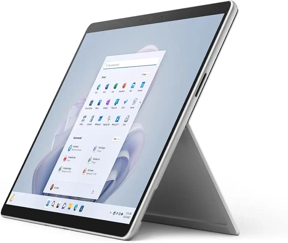Microsoft Surface Pro 9, i7, 16GB RAM, 256GB SSD, Win 11 Home, 13 Zoll 2-in-1 Tablet/Laptop, Platin, powered by Intel Evo Plattform
