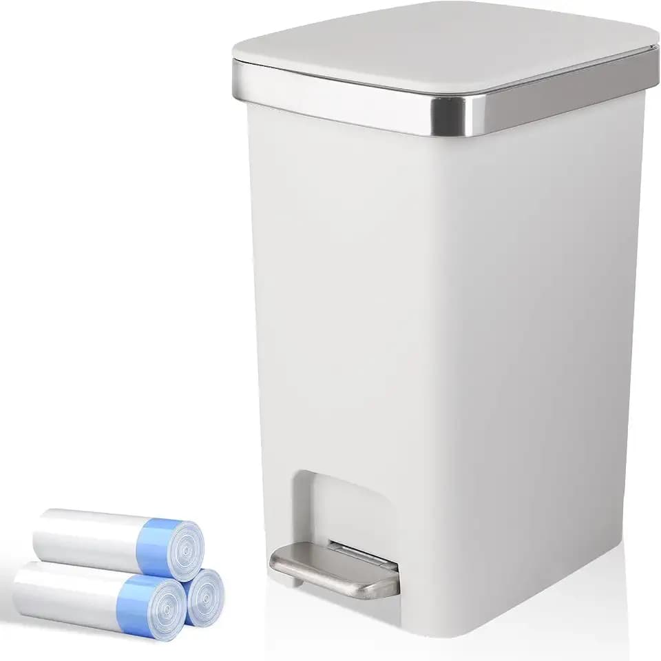 UUJOLY Small Bathroom Trash Can with Lid Step Pedal, 2.6 Gallon, White