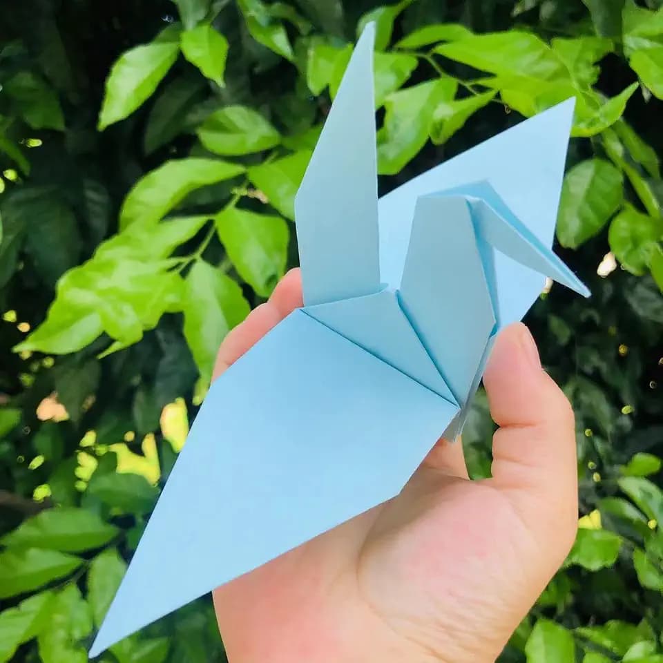 100PCS Premade Origami Paper Cranes 25CM/10" Big Size Paper Made Folded Origami Cranes Handmade 1000 Japanese Cranes DIY Mobile String Garland for Wedding Party Favor Table Centerpieces (100)