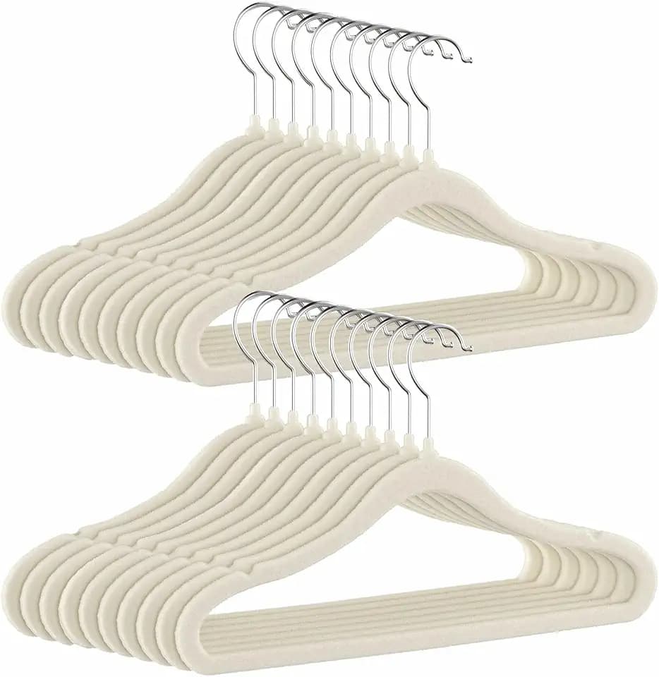 GoodtoU Velvet Baby Clothes Hangers 20 Pack 11.8 Inch Beige