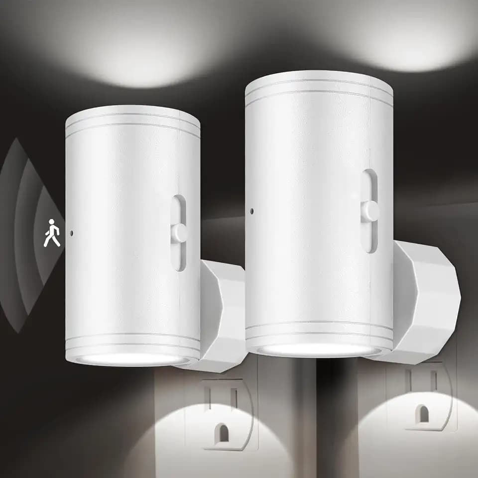 Motion Night Light Plug into Wall, Dim Standby Mode LED Nightlight with Dusk to Dawn Auto On/Off, 5000K Daylight Dimmable 5-150LM, for Bathrooms Hallways Living Rooms Staircases, 2 Pack
