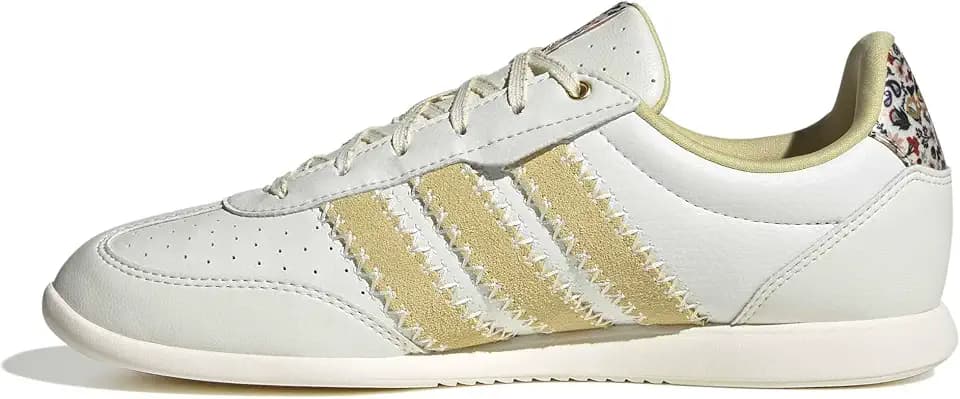 adidas Women's Barreda Low