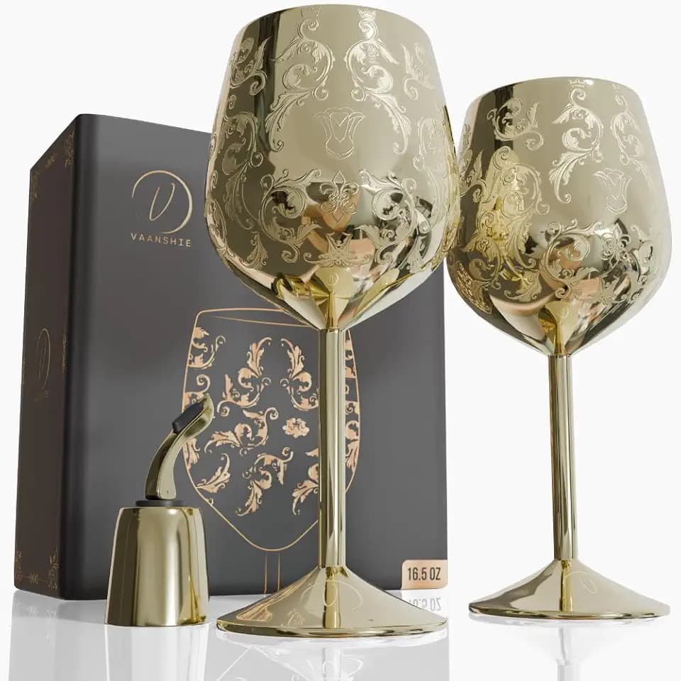 Mother’s Day Gift for Mom – Set of 2 Gold Stainless Steel Wine Glasses, 17oz Engraved Goblets with Bottle Stopper, Unbreakable Elegant Wine Cups, Gift for Women, Wife, Mom, Sister