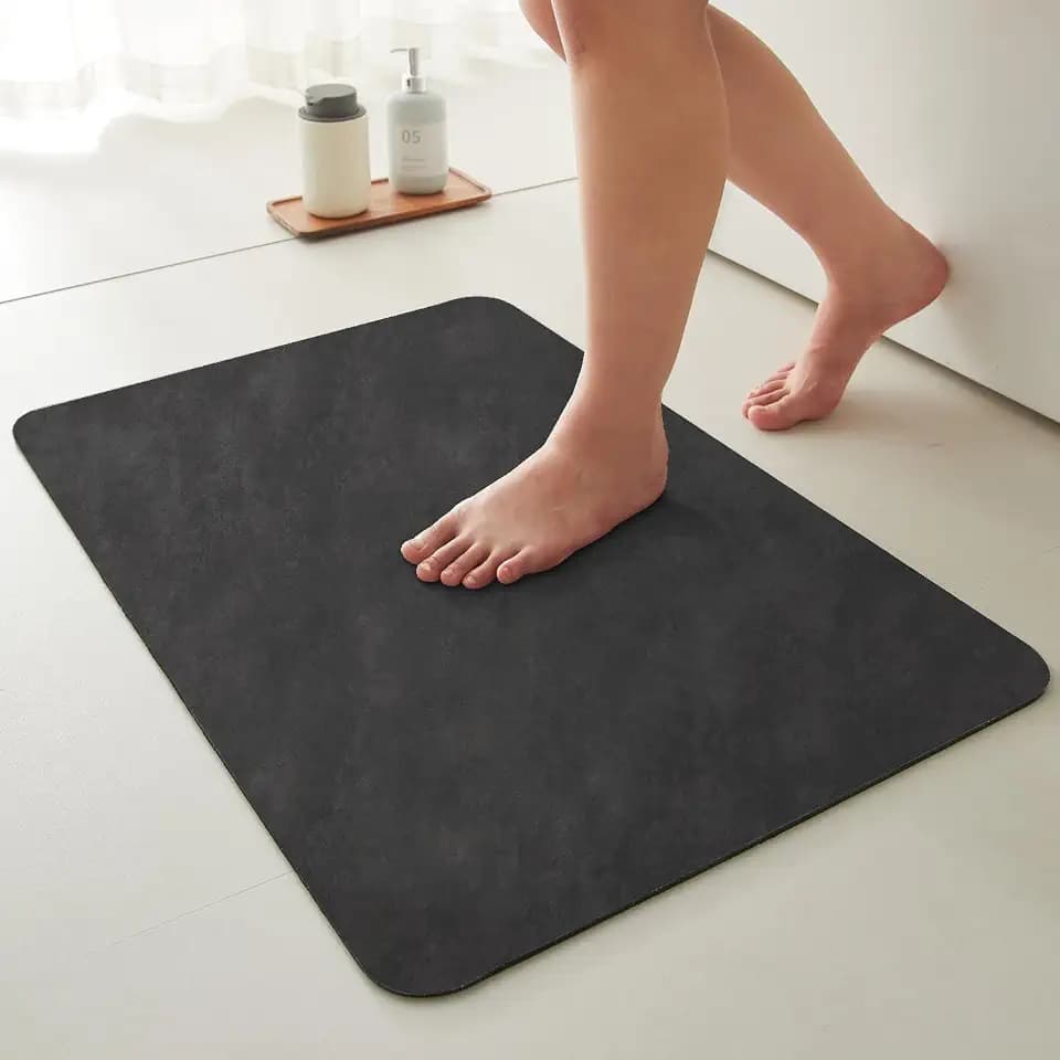 TYUU Thin Bath Mat, Bathroom Rugs Non Slip Washable, 20x48 Black