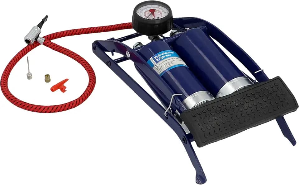 cartrend Fußluftpumpe 4 bar, Doppelzylinder, Luftpumpe mit Manometer bis 7 bar, mit Wechseladaptern