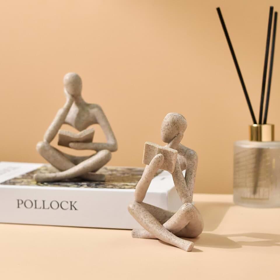 2 Pcs Home Decor Sandstone Reading Thinker Statue Modern Figurines Abstract Aesthetic Sculpture Thinker Statuettes of Resin for Home Decoration Living Room Office Bookshelf Shelf Table